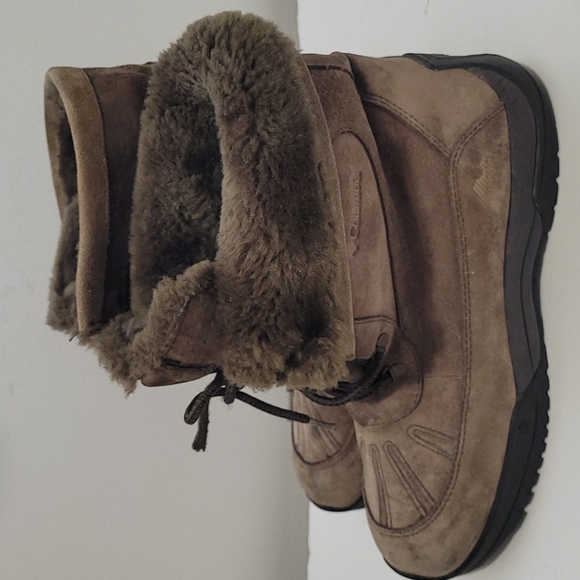 COLUMBIA LAVELA BROWN FAUX FUR SUEDE WATERPROOF THINSULATE WINTER BOOTS 11 - Picture 4 of 16